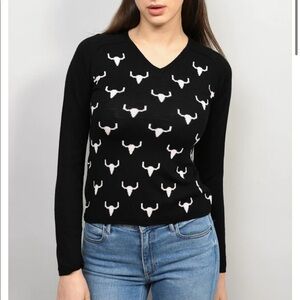 Versus Versace Black/ Pink Virgin Wool Bull Print V-Neck Sweater Size 38